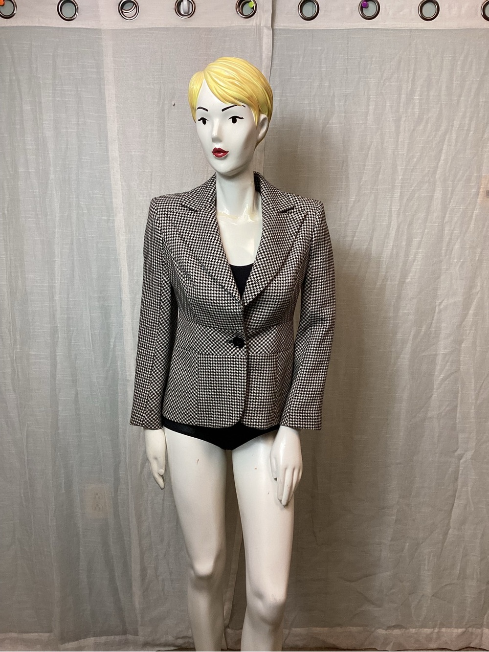 Valentino Roma Black/ White Blazer; Size: 4